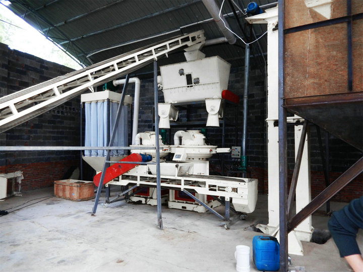 山西时产2-4吨木屑颗粒生产线